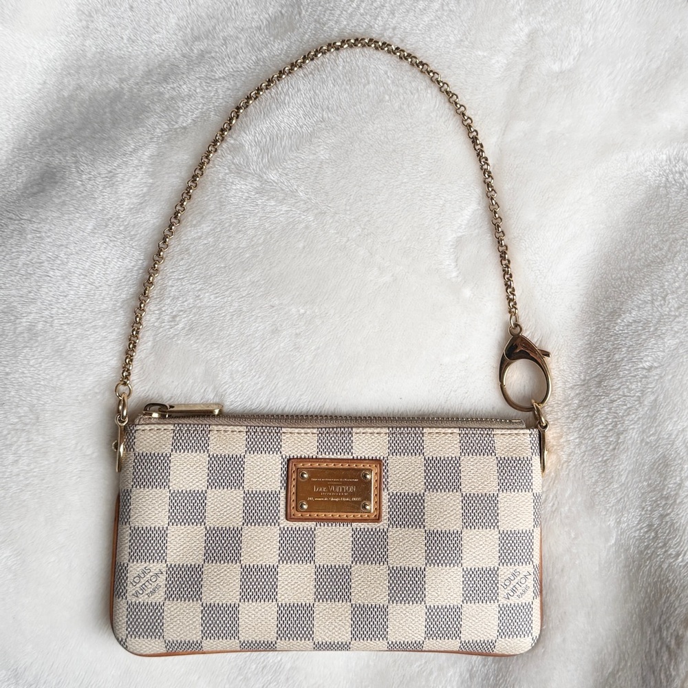Louis Vuitton Milla Pochette MM